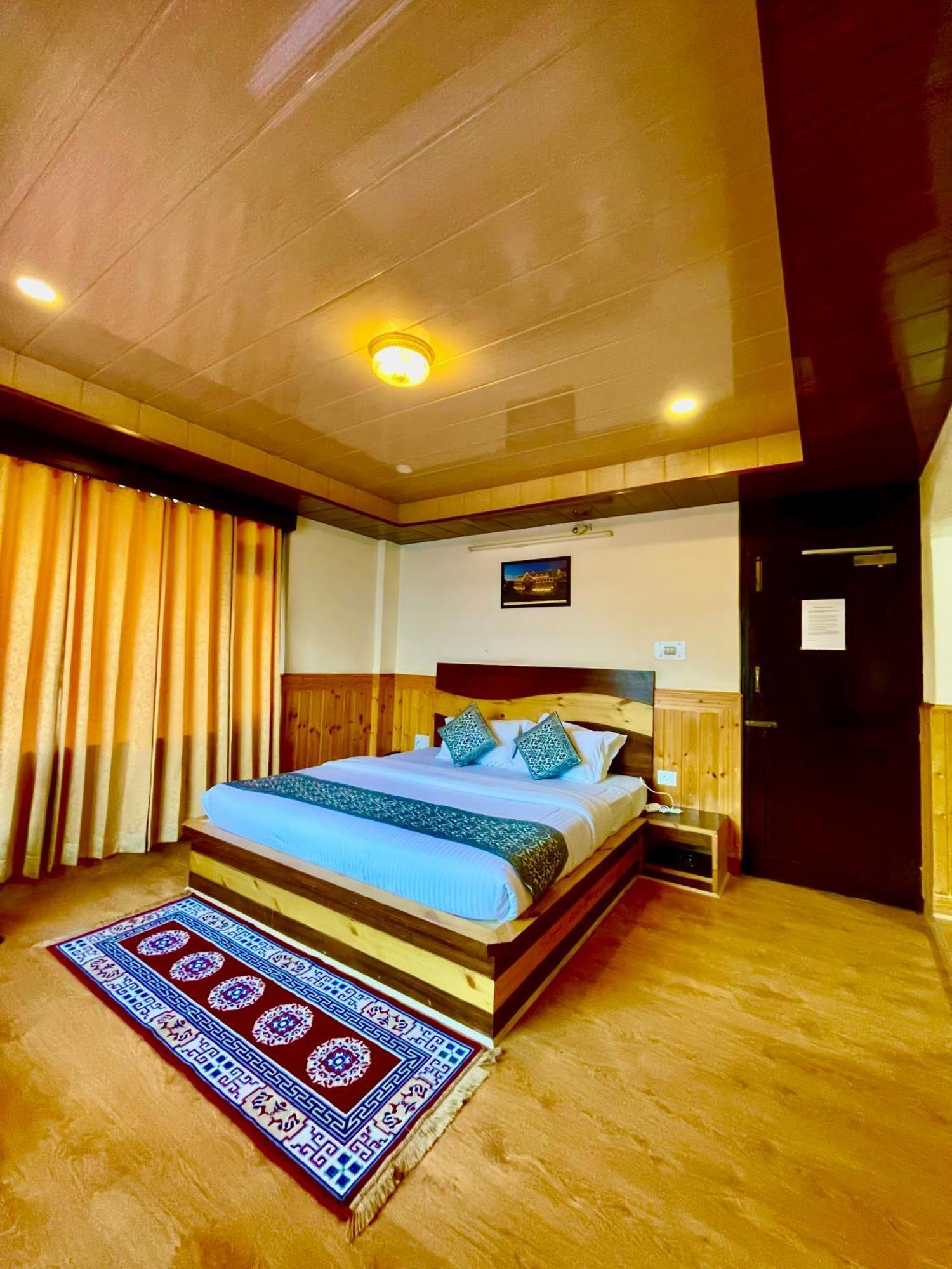 Hotel Rollingrang Калпа Екстериор снимка