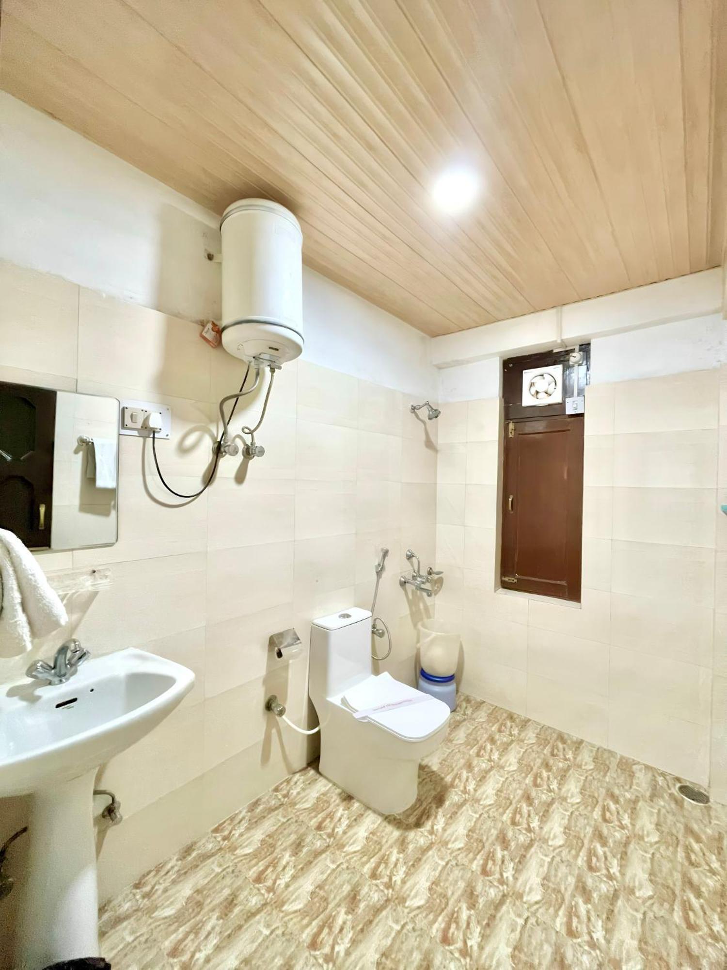 Hotel Rollingrang Калпа Екстериор снимка